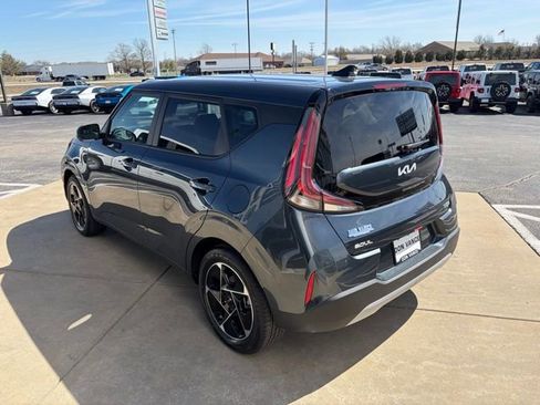 Used 2025 Kia Soul EX image 4