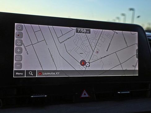 Certified 2023 Kia Sportage X-Line image 2