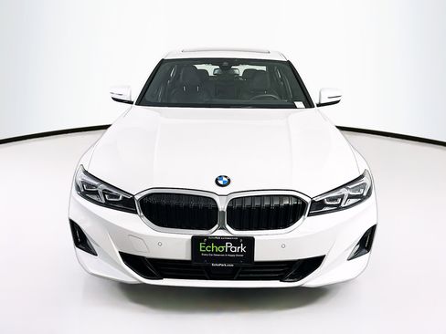 Used 2025 BMW 330i Sedan image 2