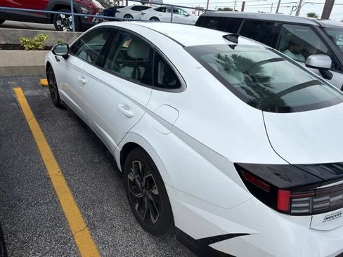 Used 2024 Hyundai Sonata SEL FWD image 3