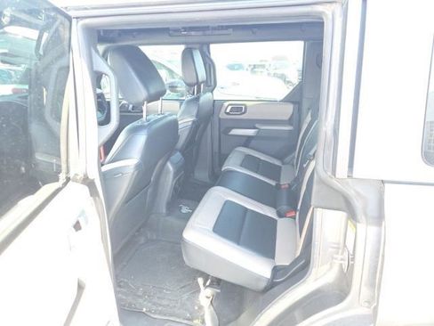 Used 2021 Ford Bronco Wildtrak image 8