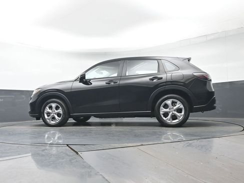 Certified 2024 Honda HR-V LX image 32