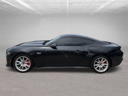 Used 2024 Ford Mustang GT Premium RWD image 2