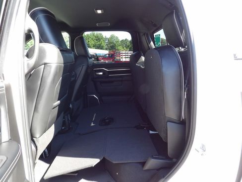 Used 2026 RAM 2500 Laramie AWD/4WD image 36