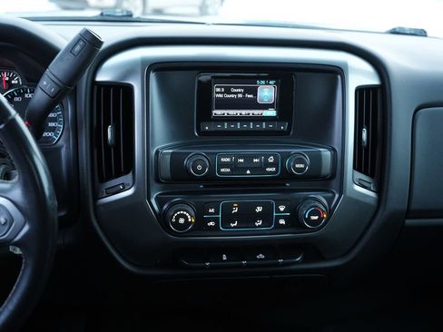 Used 2015 Chevrolet Silverado 1500 LT image 23