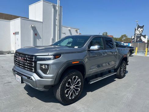 Used 2024 GMC Canyon Denali AWD/4WD image 1