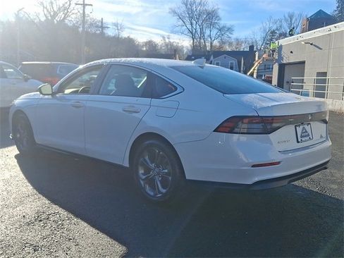 Certified 2023 Honda Accord EX image 4