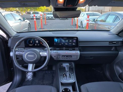 Used 2025 Hyundai Kona SEL image 33