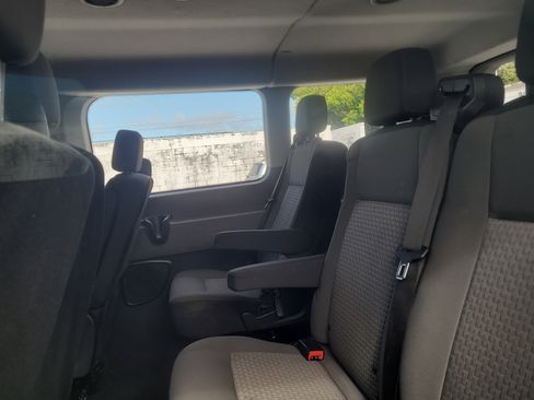 Used 2024 Ford Transit 350 XLT RWD image 7