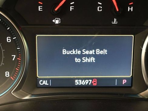 Used 2024 Chevrolet Traverse RS FWD image 13