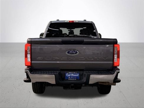 Certified 2025 Ford F250 XLT w/ FX4 Off-Road Package image 12