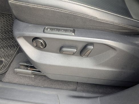 Used 2021 Volkswagen Atlas SEL image 28