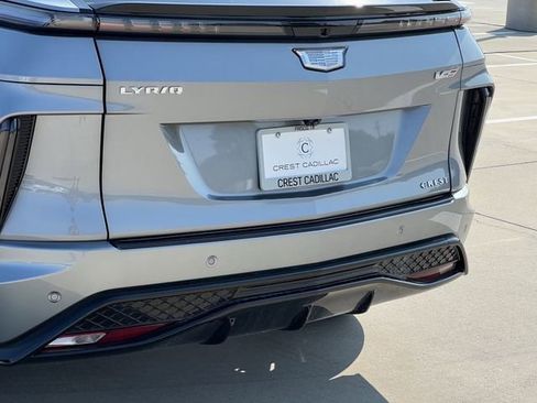 New 2026 Cadillac Lyriq V image 6