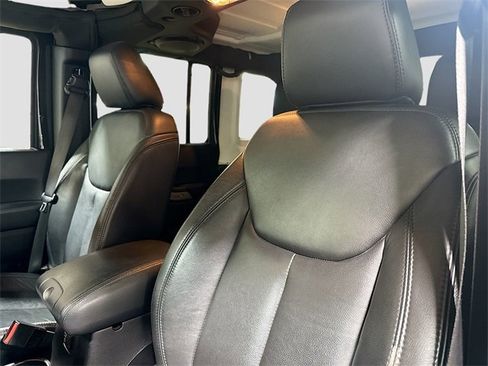 Used 2013 Jeep Wrangler Unlimited Sahara w/ Dual Top Group image 20