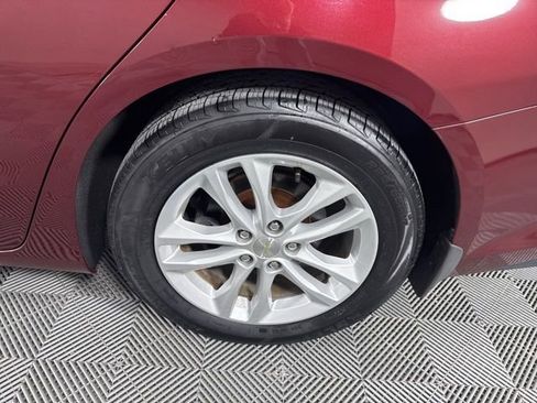 Used 2016 Chevrolet Malibu LT image 11