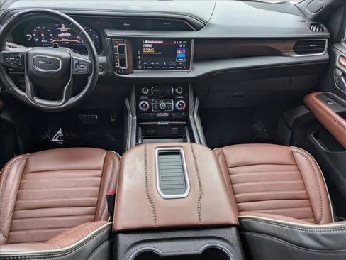 Used 2023 GMC Yukon XL Denali Ultimate image 17
