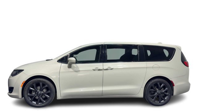 Used 2020 Chrysler Pacifica Touring w/ S Appearance Package FWD image 1