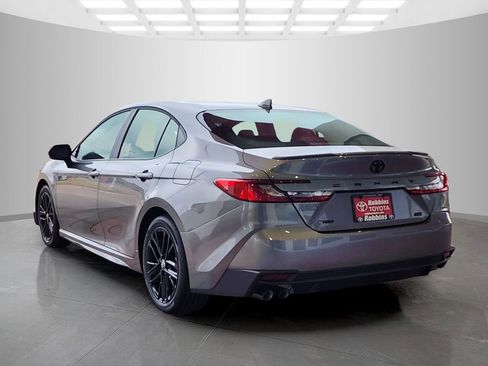 New 2026 Toyota Camry SE image 4