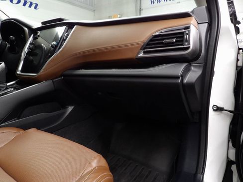 Used 2022 Subaru Outback Touring XT w/ Popular Package #2 image 34