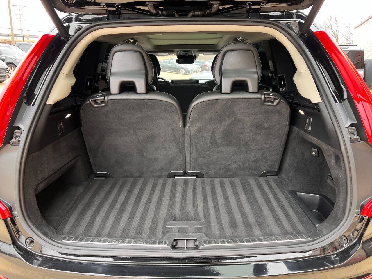 Used 2022 Volvo XC90 T6 Momentum w/ Climate Package AWD/4WD image 21