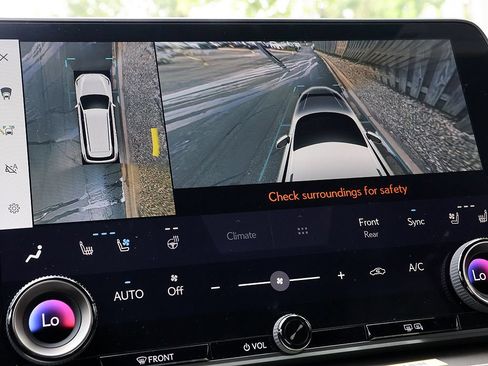 New 2026 Lexus TX 500h AWD image 23