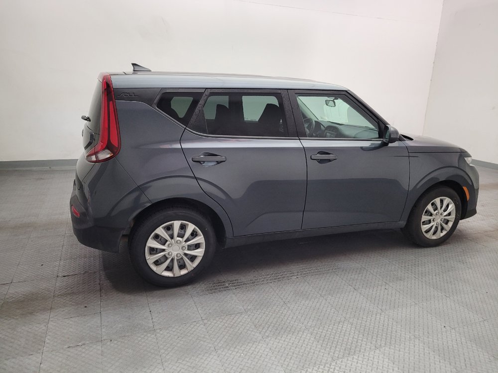 Used 2020 Kia Soul LX FWD image 10