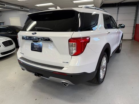 Used 2020 Ford Explorer Limited w/ Class III Trailer Tow Package image 6