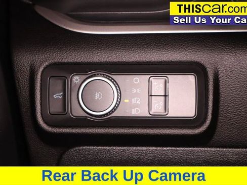 Used 2022 Ford Explorer XLT w/ Equipment Group 202A AWD/4WD image 23