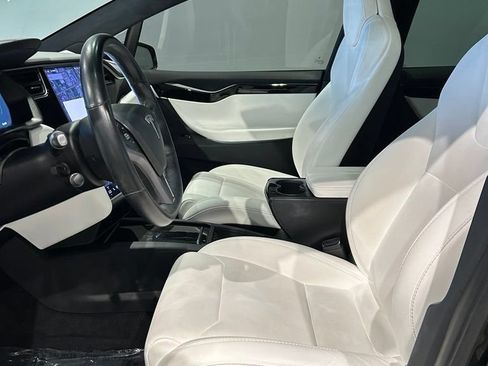 Used 2019 Tesla Model X Long Range AWD/4WD image 10
