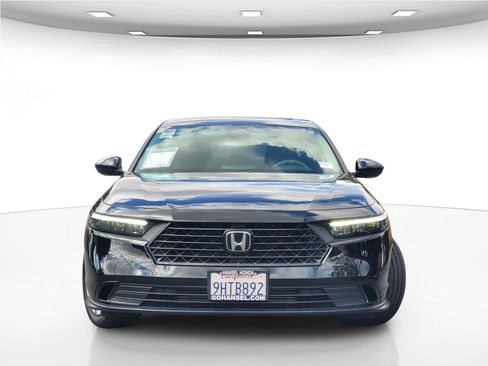 Used 2023 Honda Accord EX image 4