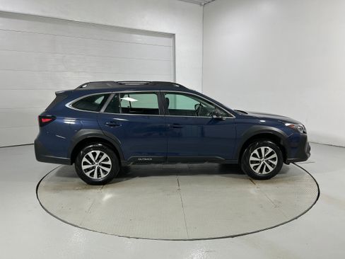 Used 2023 Subaru Outback AWD/4WD image 33