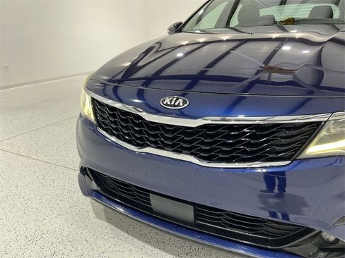 Used 2019 Kia Optima EX image 29