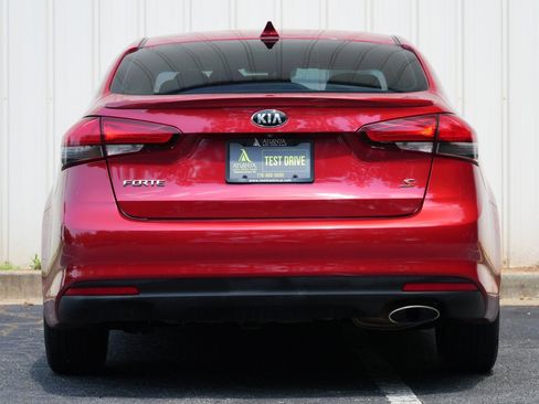 Used 2018 Kia Forte S w/ S Technology Plus Package FWD image 10
