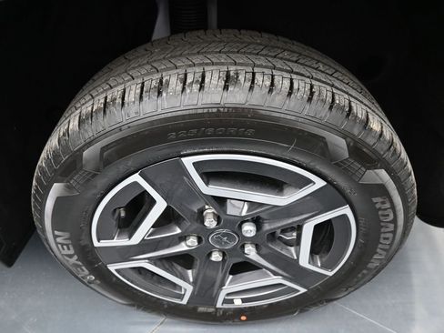 New 2026 Jeep Cherokee Limited AWD/4WD image 9