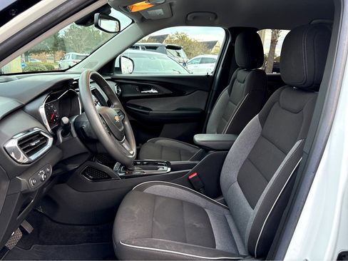 Used 2023 Chevrolet TrailBlazer LT w/ Convenience Package image 22