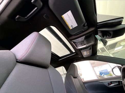 Certified 2024 Toyota RAV4 SE image 27