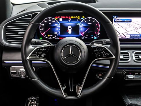 Used 2024 Mercedes-Benz GLE 450 4MATIC image 19