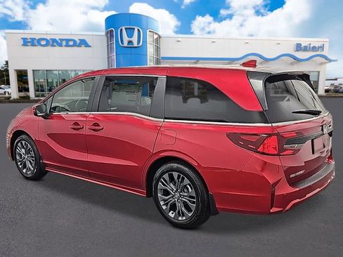 New 2026 Honda Odyssey Touring image 2