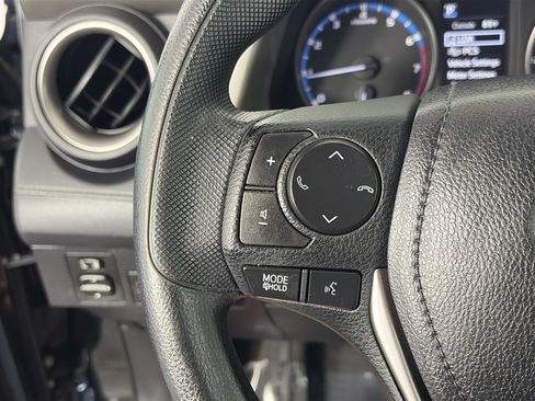 Used 2018 Toyota RAV4 LE w/ All Weather Liner Package AWD/4WD image 26