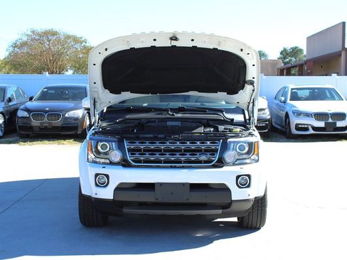 Used 2016 Land Rover LR4 HSE image 42