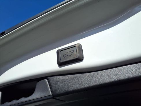 Certified 2024 Toyota RAV4 XLE Premium image 7