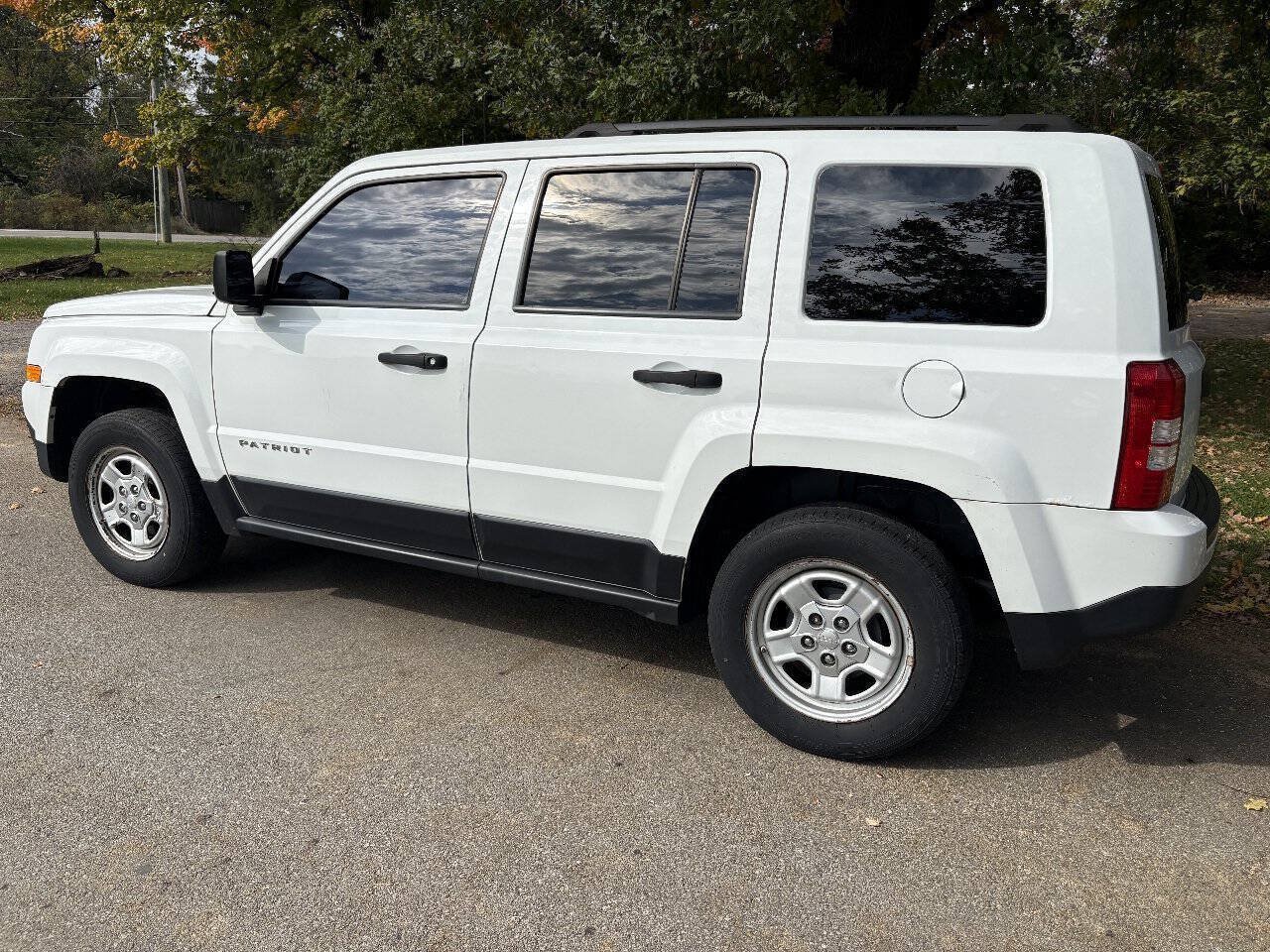 Used 2014 Jeep Patriot Sport FWD image 7