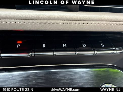 Certified 2022 Lincoln Nautilus AWD w/ Premium Package image 21