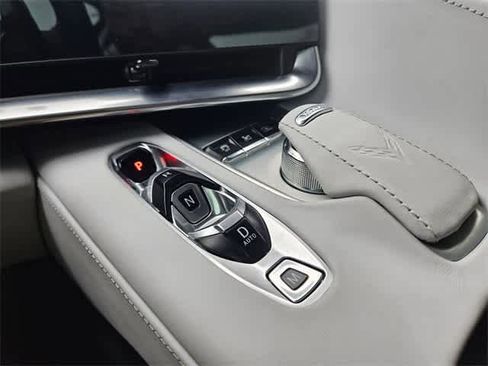 Used 2024 Chevrolet Corvette Z06 w/ Chrome Exterior Badge Package image 29