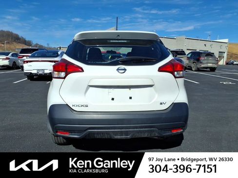 Used 2018 Nissan Kicks SV image 7