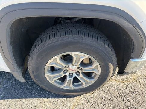 Used 2024 GMC Sierra 1500 SLT image 32