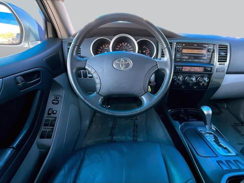 Used 2006 Toyota 4Runner SR5 RWD image 5