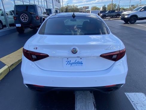 Used 2022 Alfa Romeo Giulia Veloce image 7
