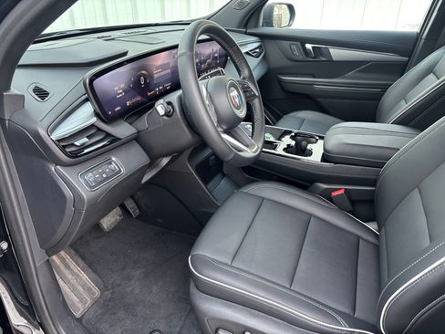 Used 2025 Buick Enclave Preferred image 16