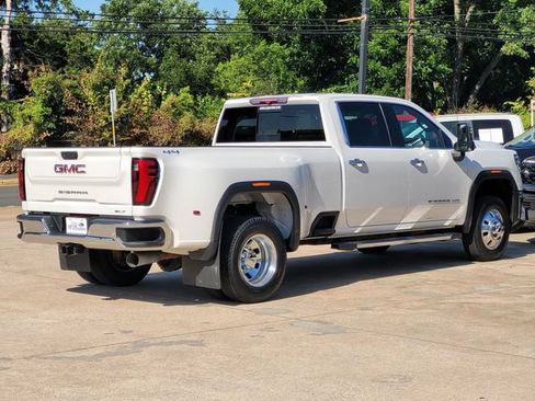 Used 2024 GMC Sierra 3500 SLT w/ Texas SLT Premium Package AWD/4WD image 4
